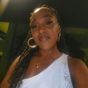 Meet your Posher, Latesha